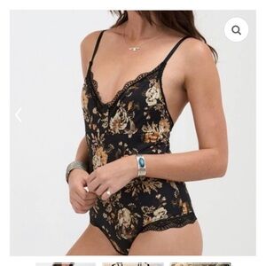 Spell & the gypsy bodysuit size xs black floral